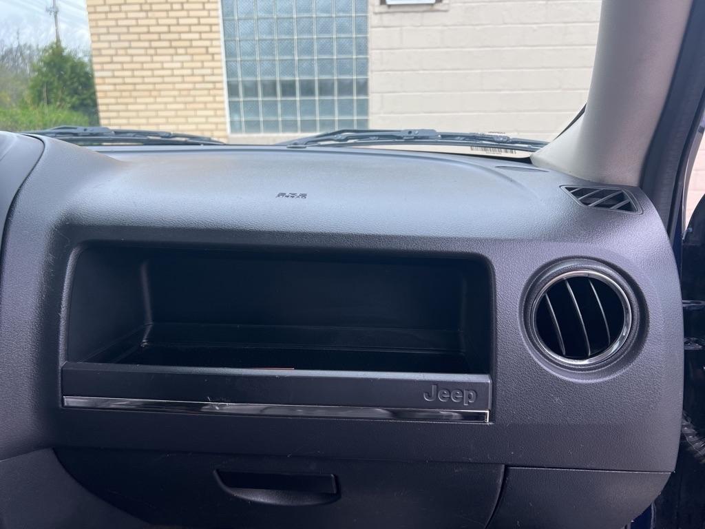 Jeep Patriot Latitude 2WD 2016