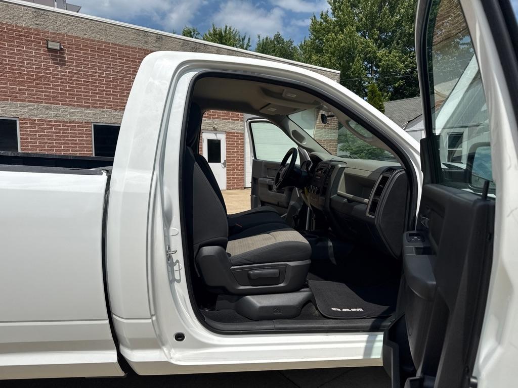 RAM 2500 ST 4WD 2012