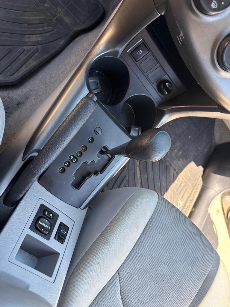 Toyota RAV4  2010
