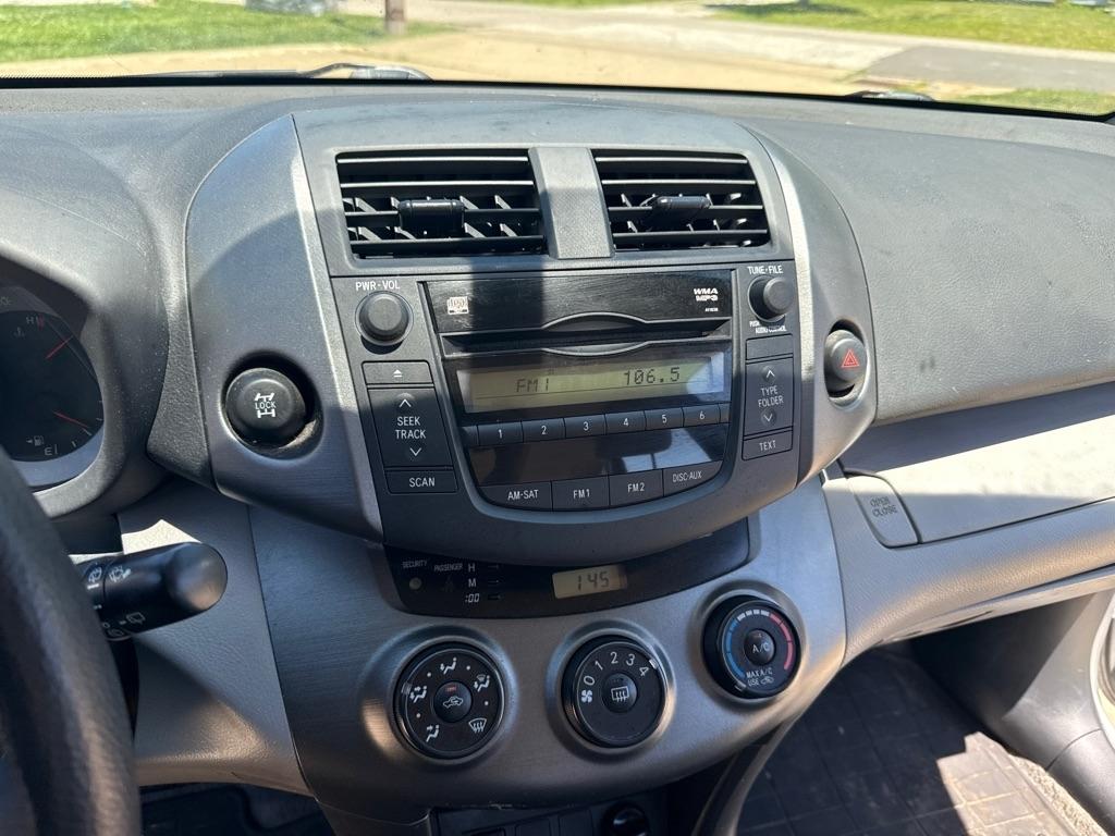 Toyota RAV4  2010