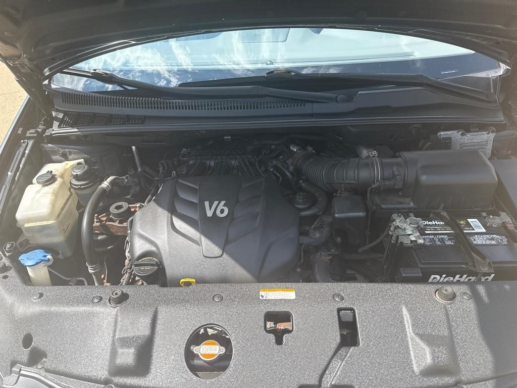 Kia Sedona LX LWB 2012