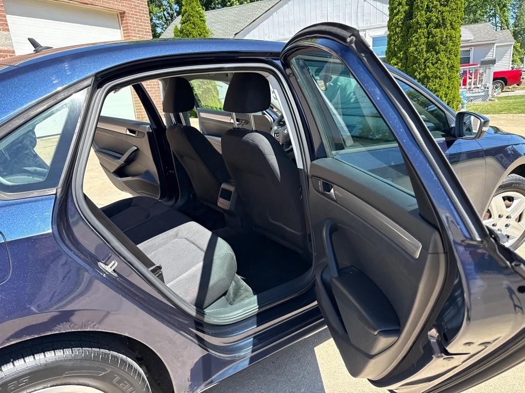 Volkswagen Passat S PZEV 6A 2015