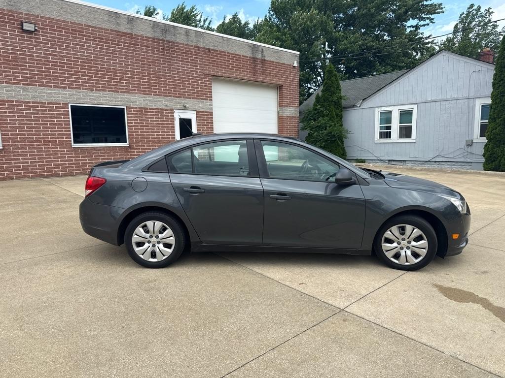 Chevrolet Cruze LS Auto 2013