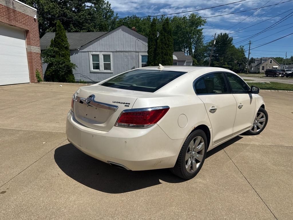 Buick LaCrosse CXS 2011