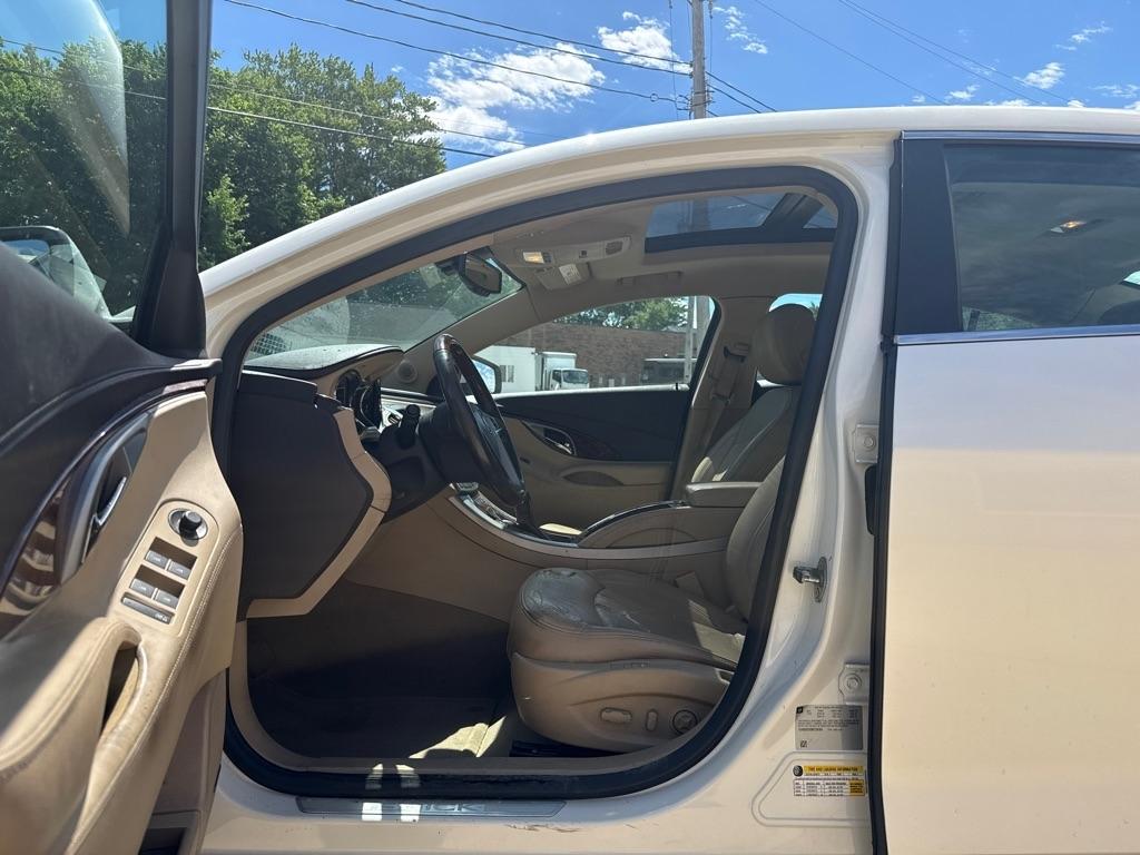 Buick LaCrosse CXS 2011