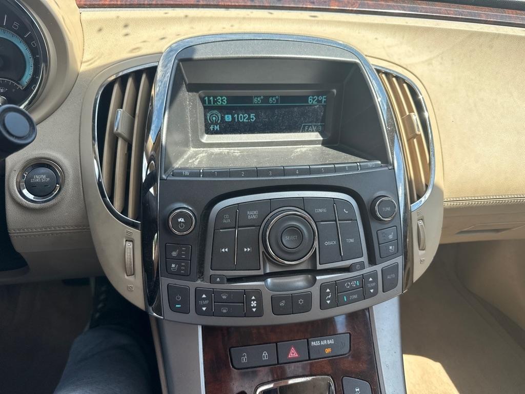 Buick LaCrosse CXS 2011