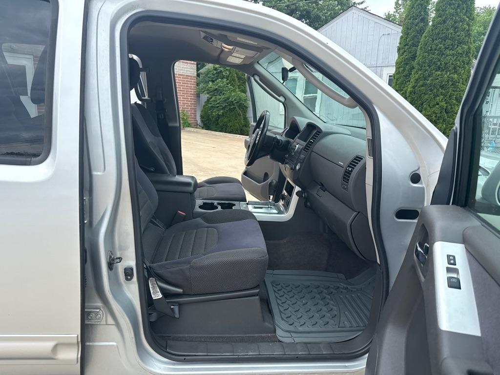 Nissan Pathfinder S 4WD 2010