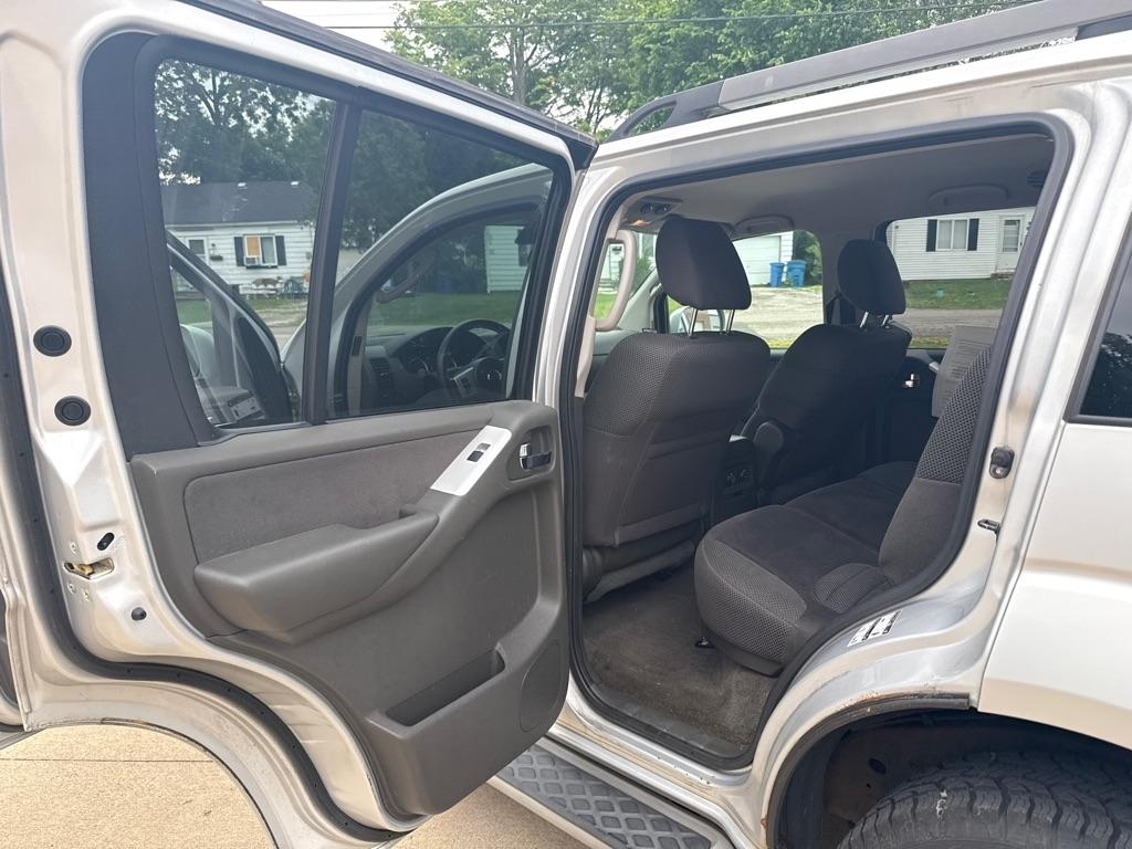 Nissan Pathfinder S 4WD 2010