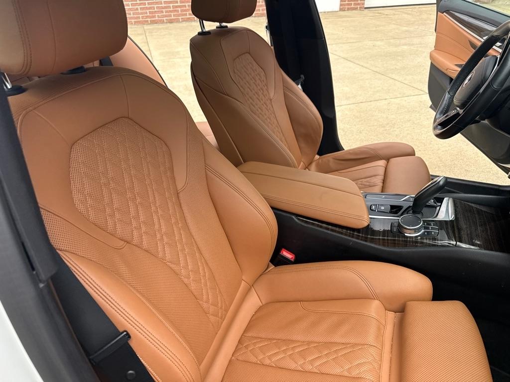 BMW 5-Series 530i xDrive 2021