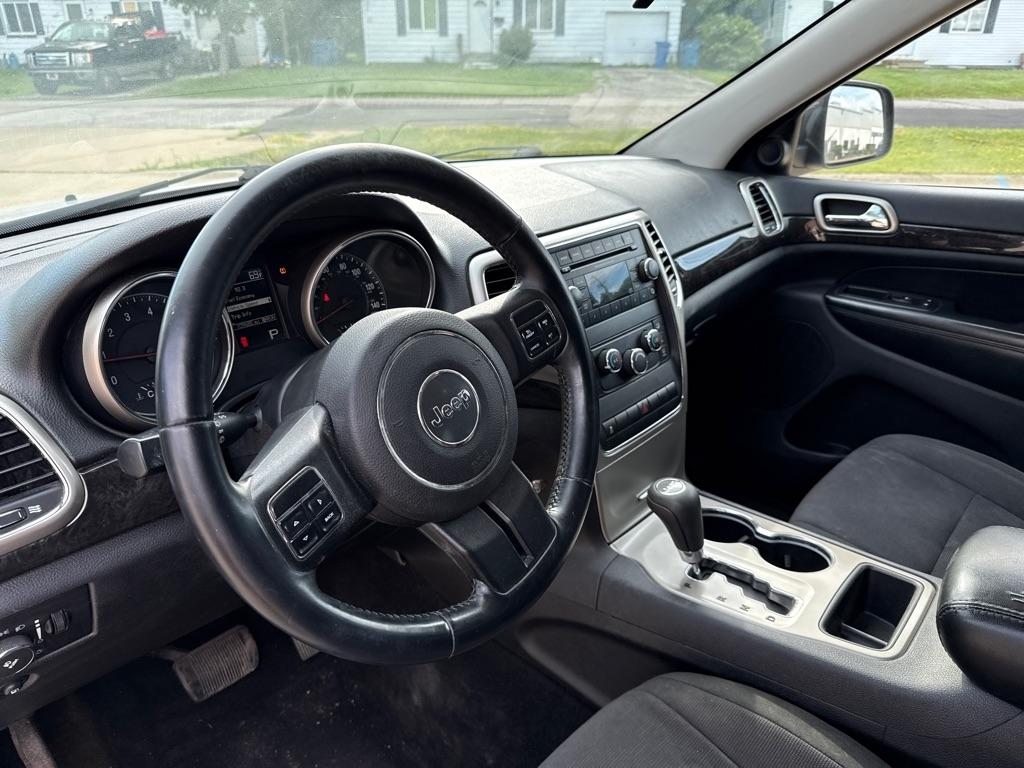 Jeep Grand Cherokee Laredo 4WD 2012