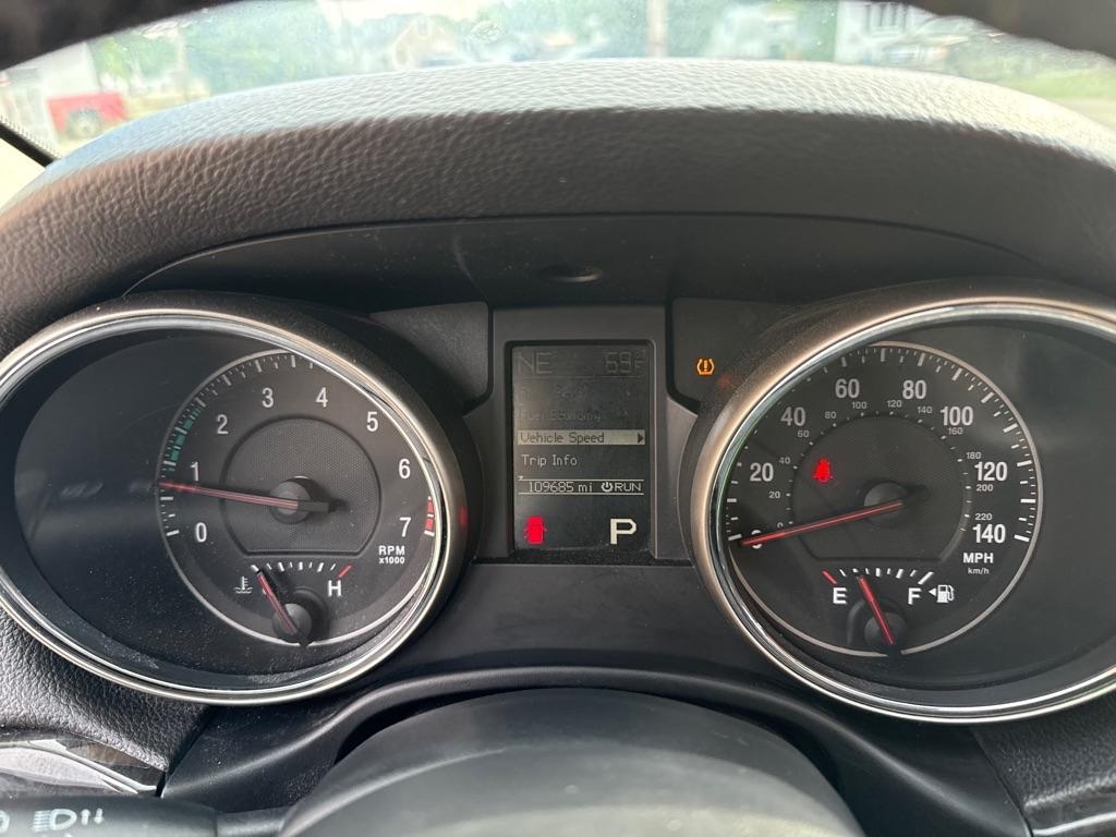 Jeep Grand Cherokee Laredo 4WD 2012