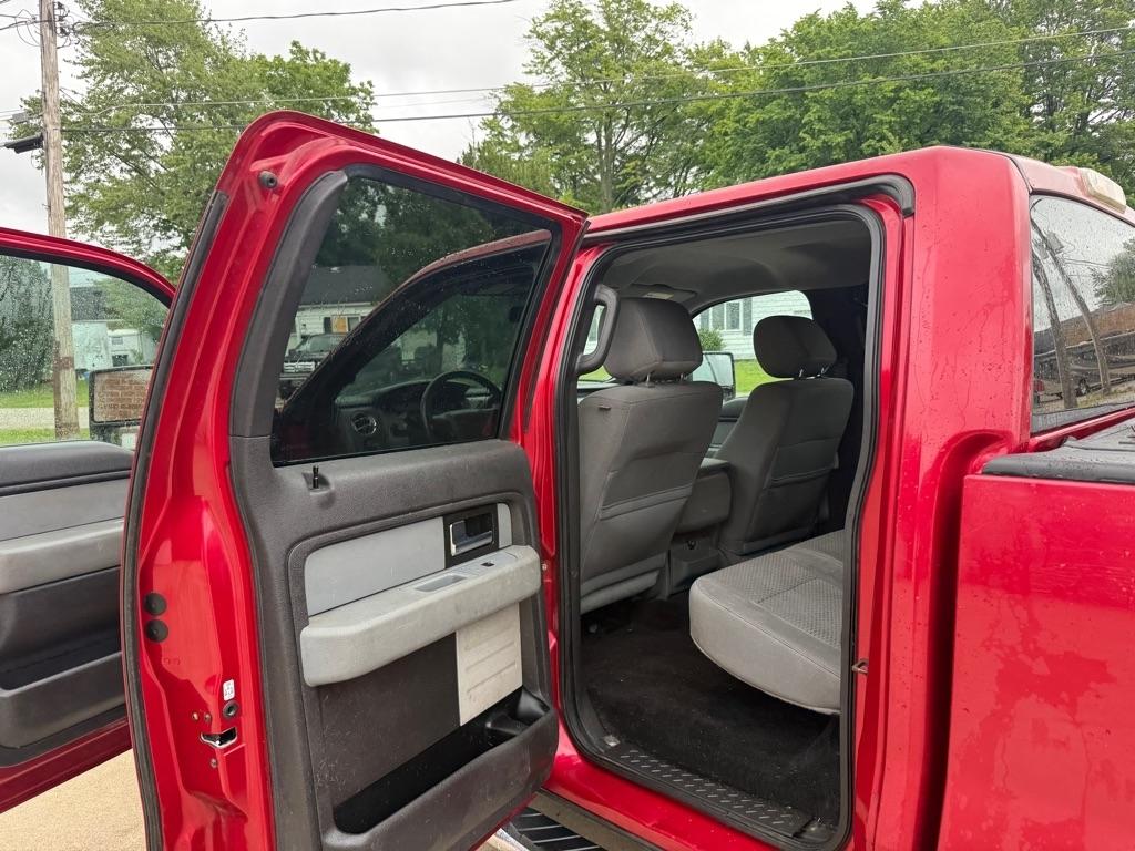Ford F-150 XL SuperCrew 5.5-ft. Bed 4WD 2012