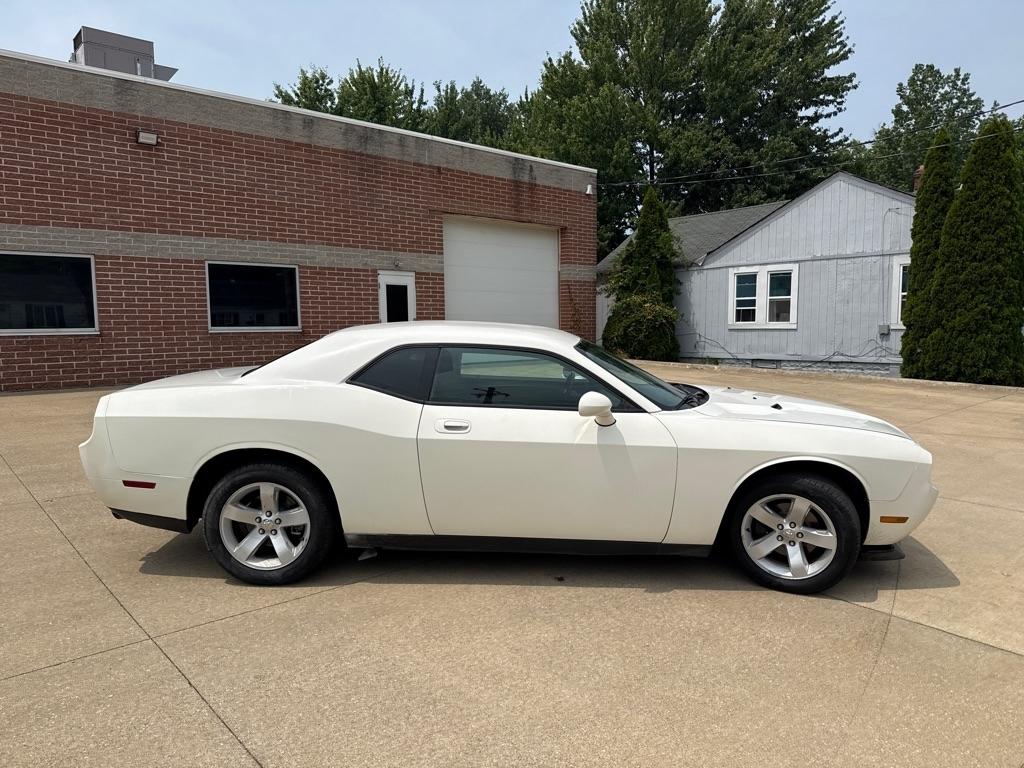 Dodge Challenger SE 2009