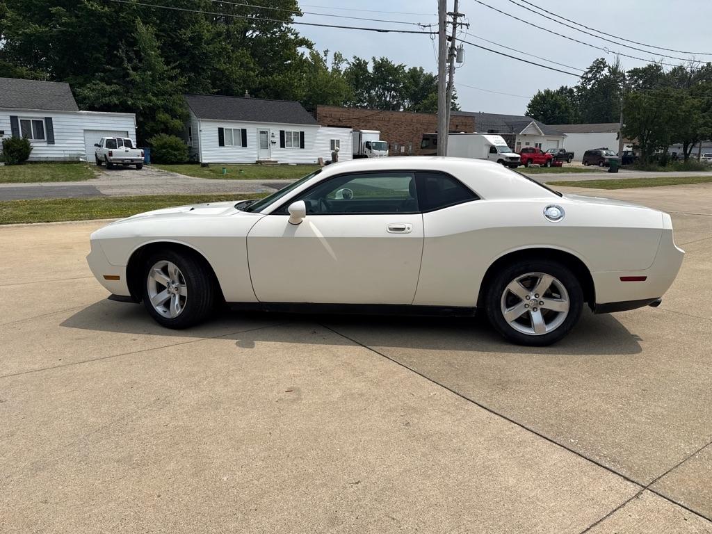 Dodge Challenger SE 2009