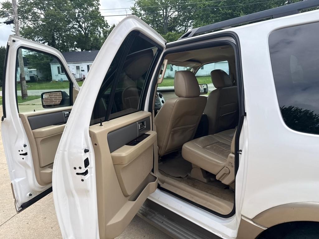 Ford Expedition EL King Ranch 4WD 2013