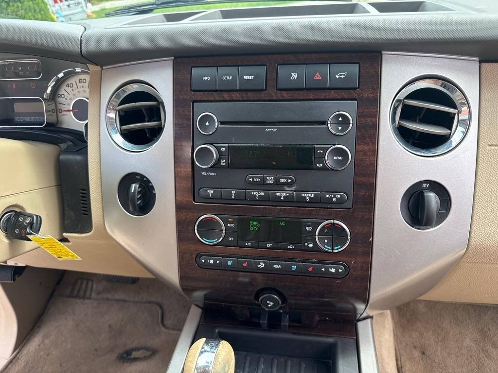 Ford Expedition EL King Ranch 4WD 2013