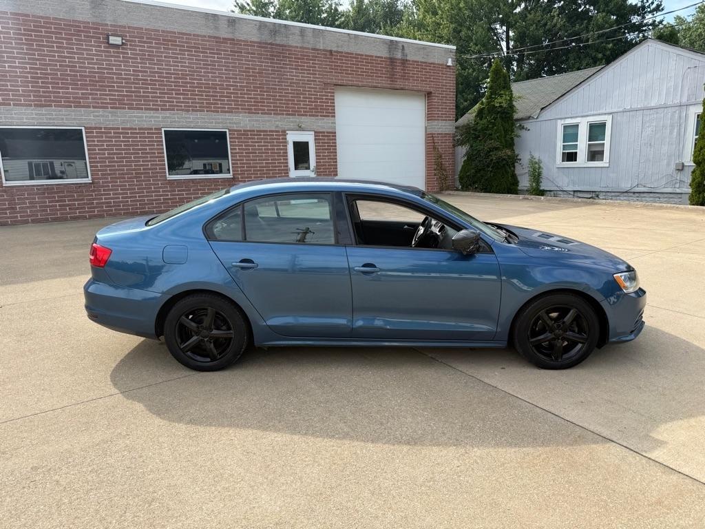 Volkswagen Jetta 1.4T S 6A 2016