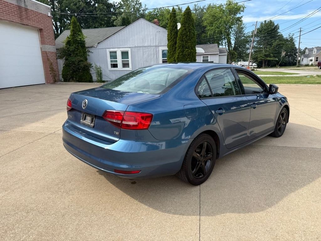 Volkswagen Jetta 1.4T S 6A 2016