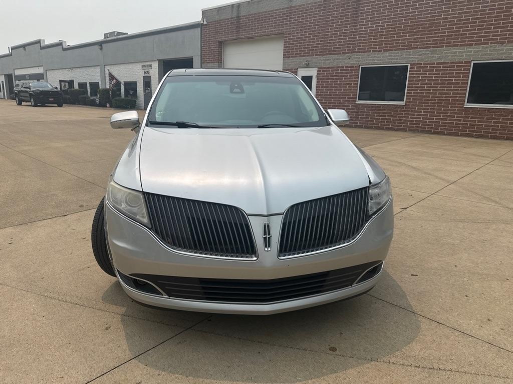 Lincoln MKT  2014