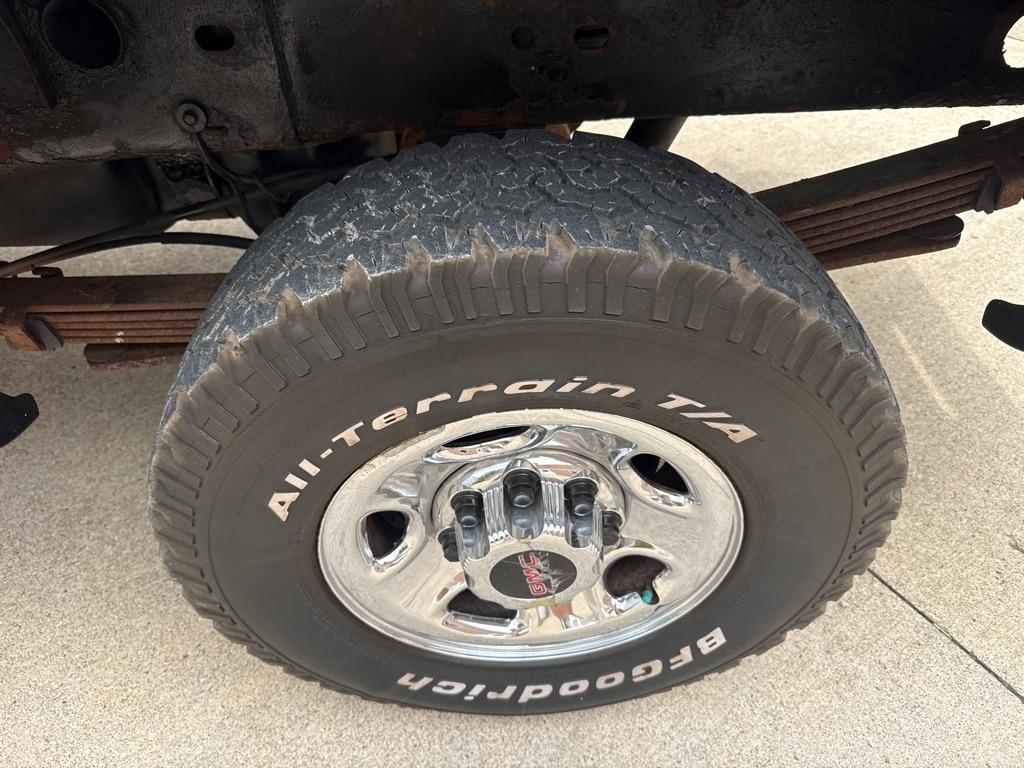 GMC Sierra 2500HD Ext. Cab Short Bed 4WD 2005