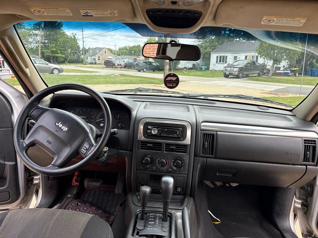 Jeep Grand Cherokee Laredo 4WD 2004