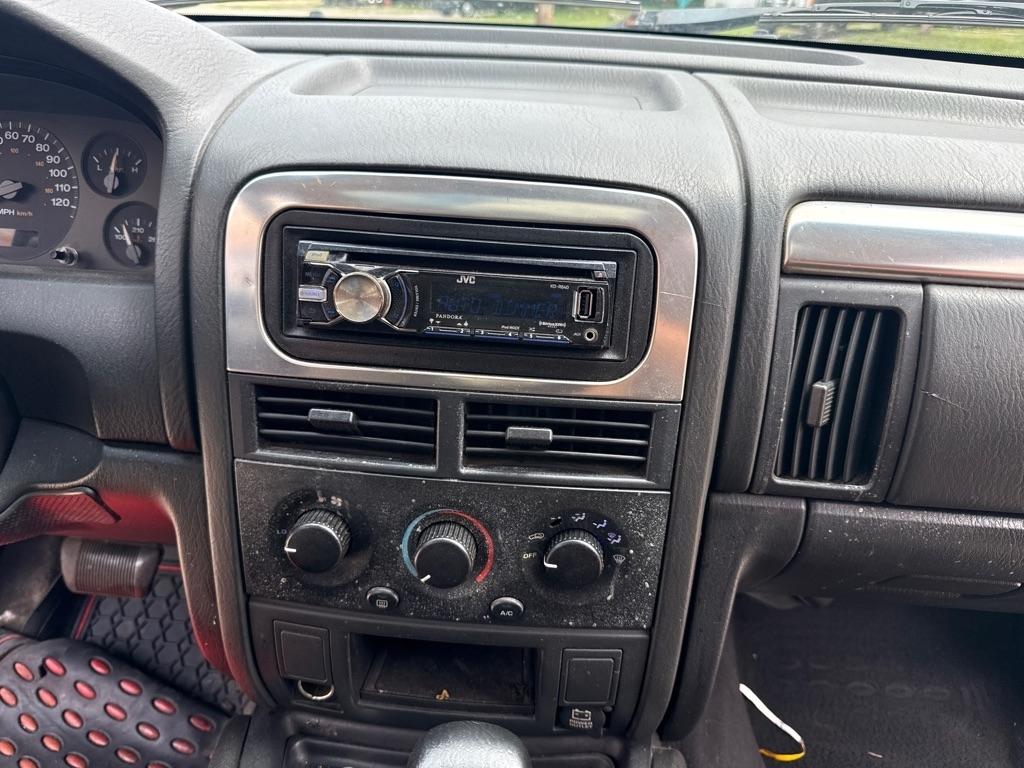 Jeep Grand Cherokee Laredo 4WD 2004
