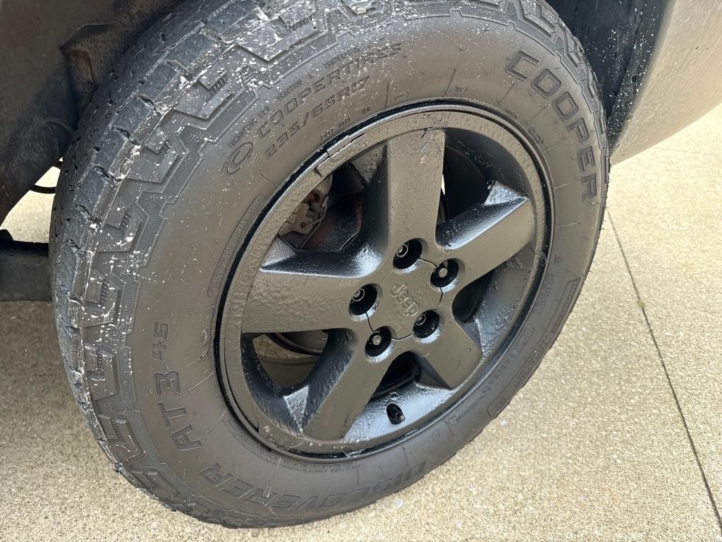 Jeep Grand Cherokee Laredo 4WD 2004