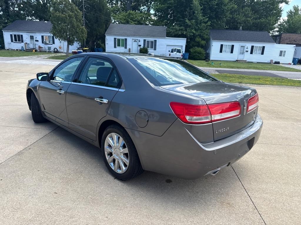 Lincoln MKZ  2011