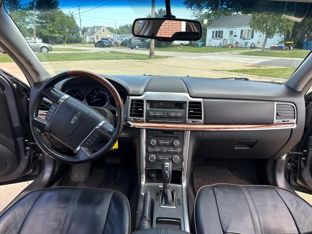 Lincoln MKZ  2011
