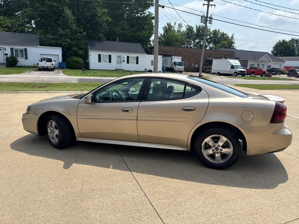 Pontiac Grand Prix  2005
