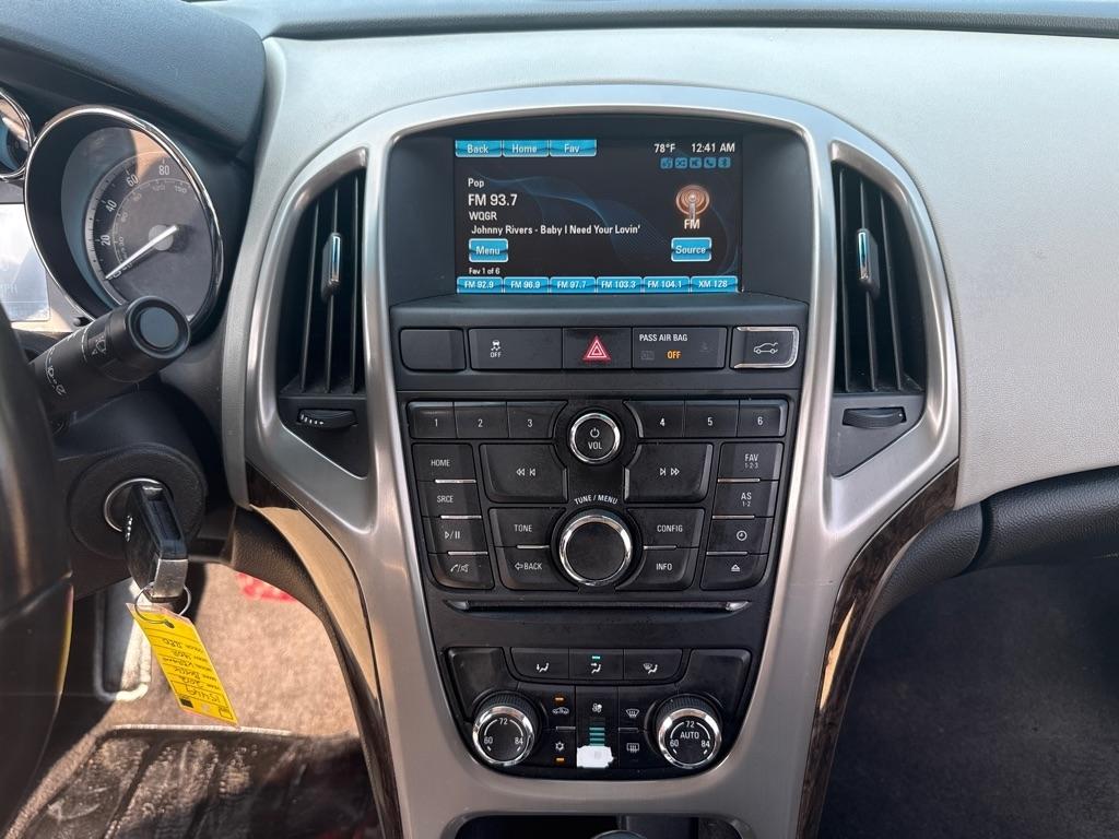 Buick Verano Convenience 2012