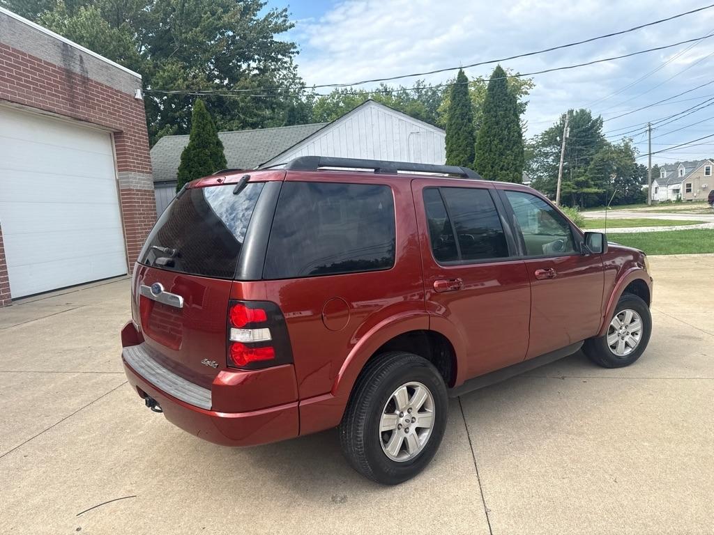Ford Explorer XLT 4.0L 4WD 2010