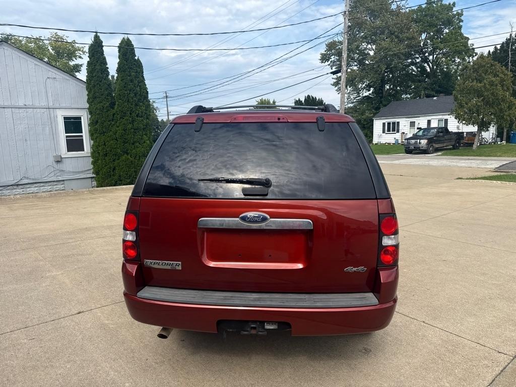 Ford Explorer XLT 4.0L 4WD 2010
