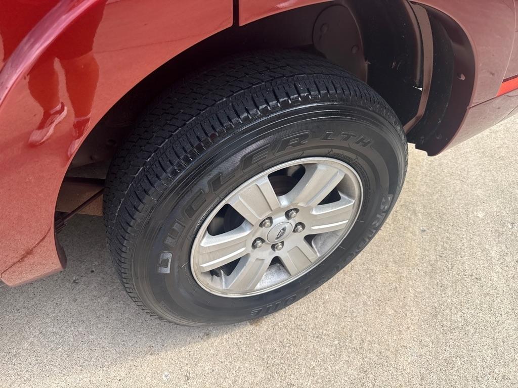 Ford Explorer XLT 4.0L 4WD 2010