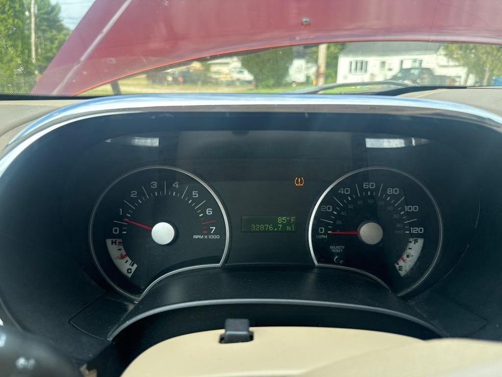 Ford Explorer XLT 4.0L 4WD 2010