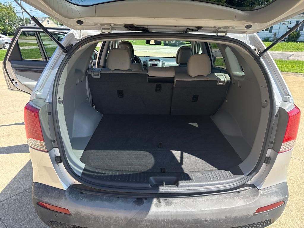 Kia Sorento LX 2WD 2011