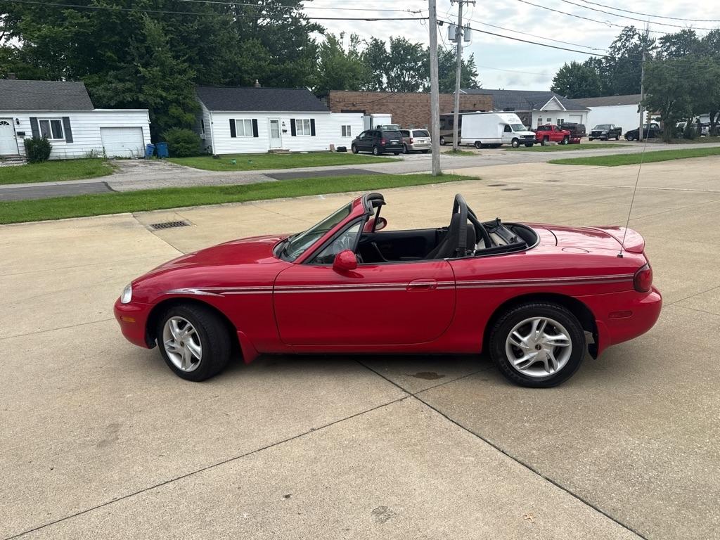 Mazda MX-5 Miata  1999