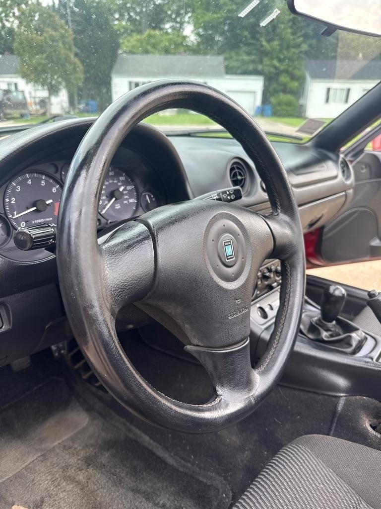 Mazda MX-5 Miata  1999