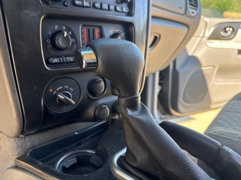 GMC Envoy XUV SLE 4WD 2005