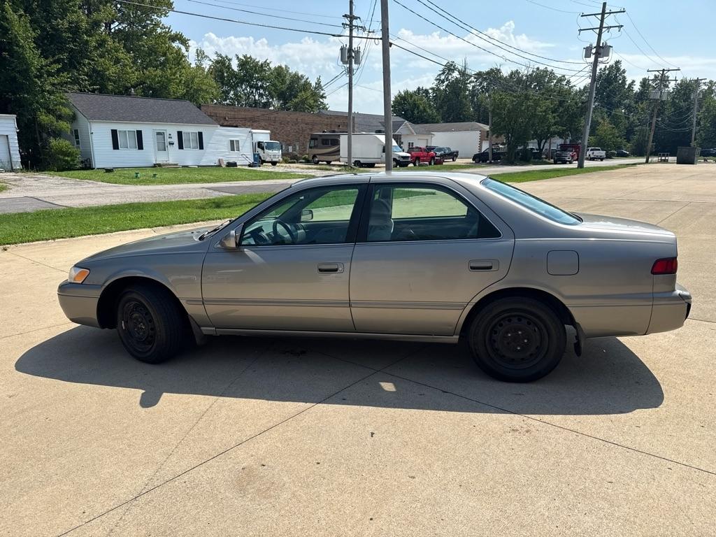 Toyota Camry CE 1999