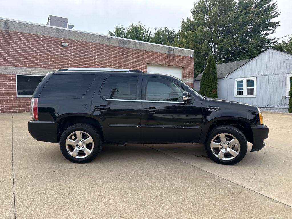 Cadillac Escalade AWD Premium 2013