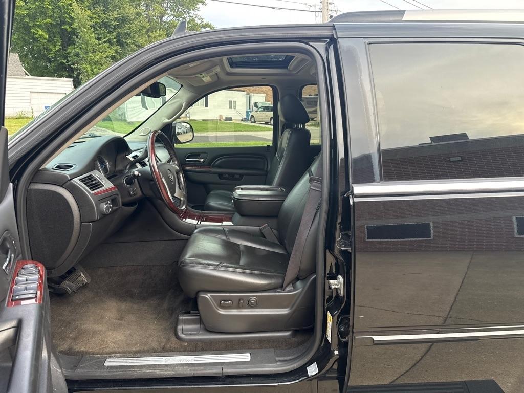 Cadillac Escalade AWD Premium 2013