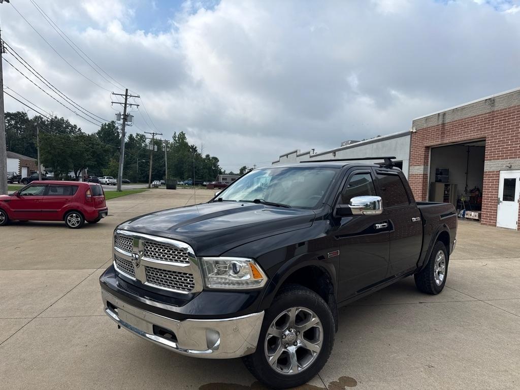 2016 RAM 1500 Laramie Crew Cab SWB 4WD
