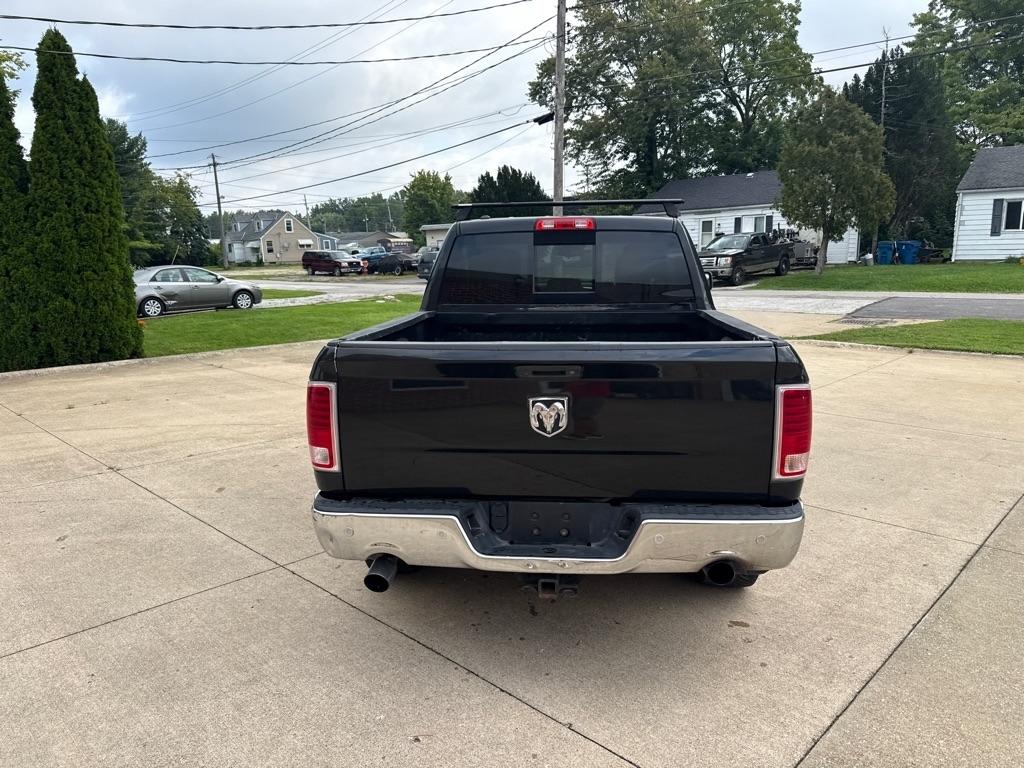 RAM 1500 Laramie Crew Cab SWB 4WD 2016