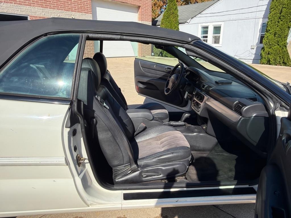 Chrysler Sebring Touring Convertible 2005