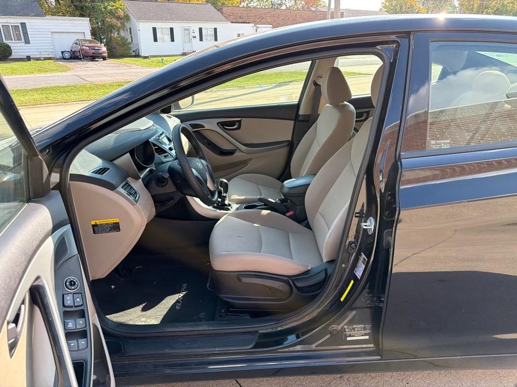 Hyundai Elantra GLS M/T 2014