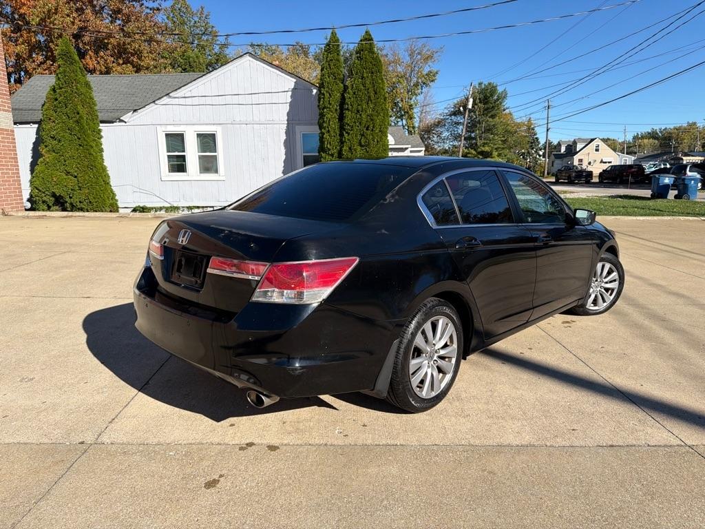 Honda Accord EX Sedan AT 2011