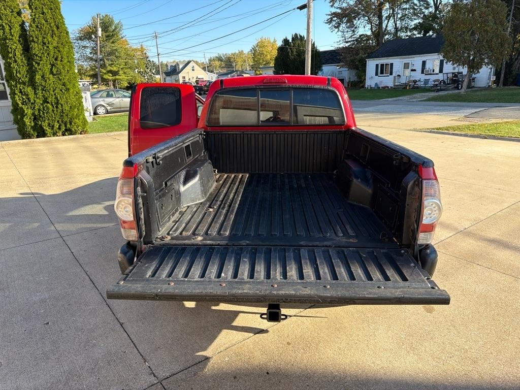 Toyota Tacoma Access Cab I4 Manual 4WD 2005