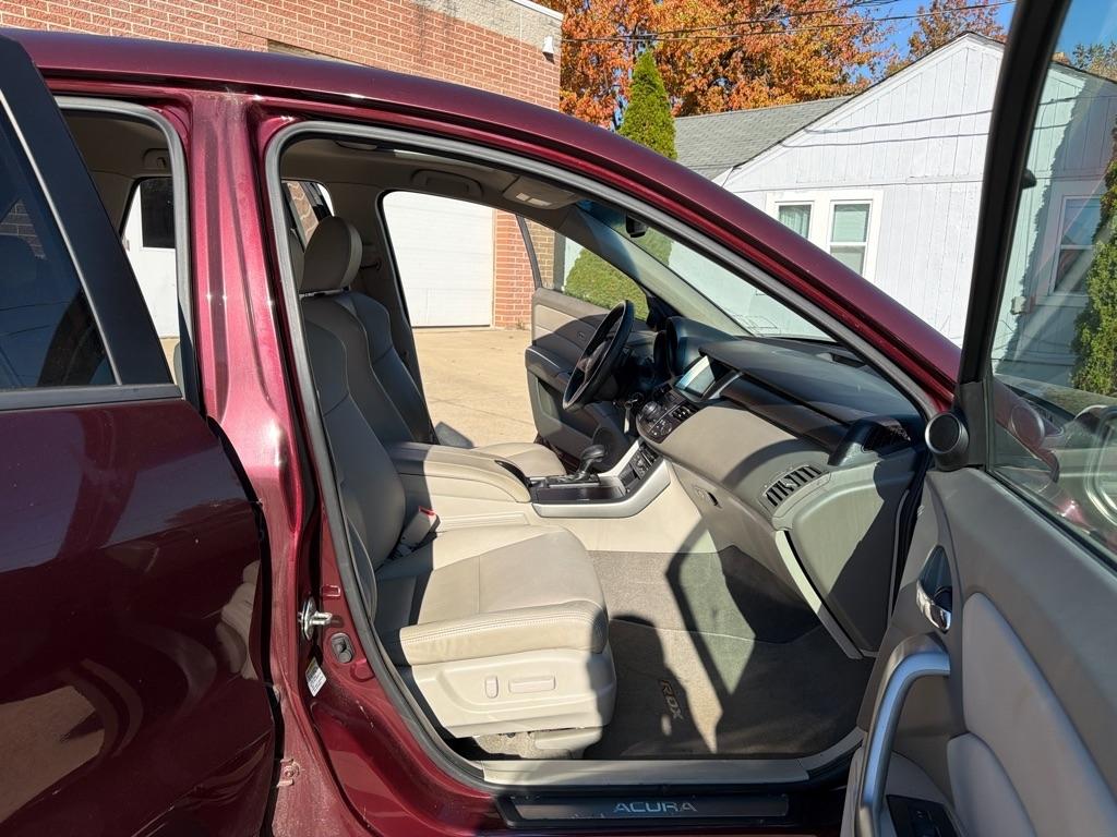 Acura RDX 5-Spd AT SH-AWD with Technology Package 2011