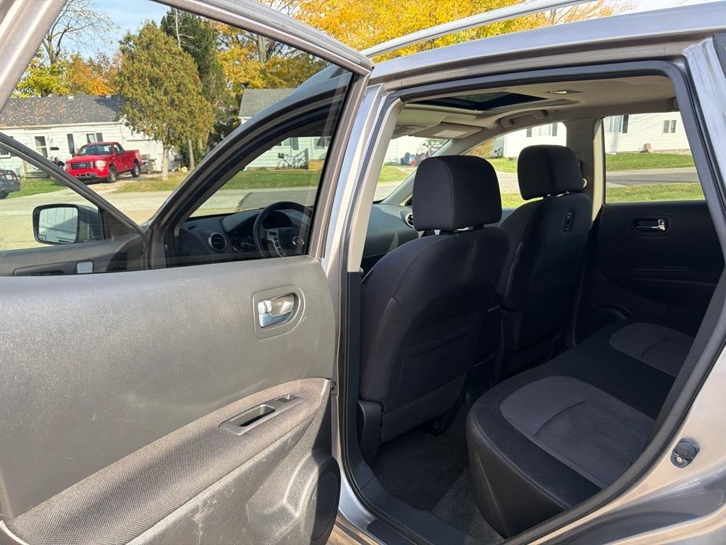 Nissan Rogue S AWD 2013